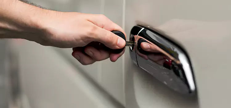 Why Choose Our Auto Locksmith Team in Charlesbourg, QC?