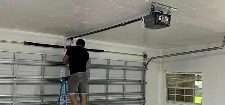 Garage Door Opener Repair Near Me in Charlesbourg, QC
