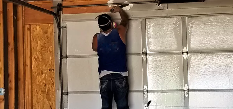 Specialized Garage Door Panel Solutions in Charlesbourg, QC