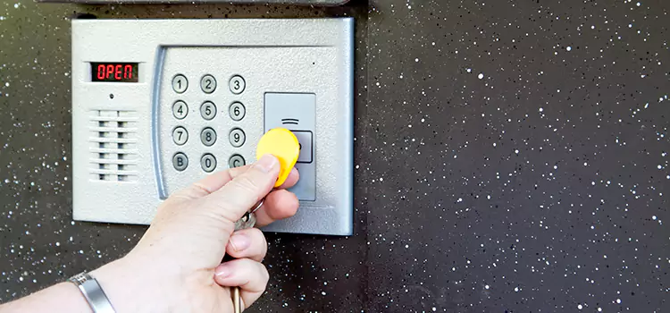 Electronic Door Lock Installation Charlesbourg